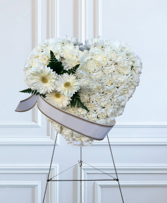 Corazón Funerario de Claveles y Gerberas en Hospitalet