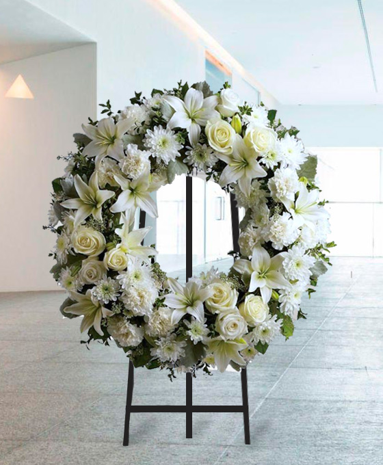 Corona Funeraria Blanca Variada en Hospitalet