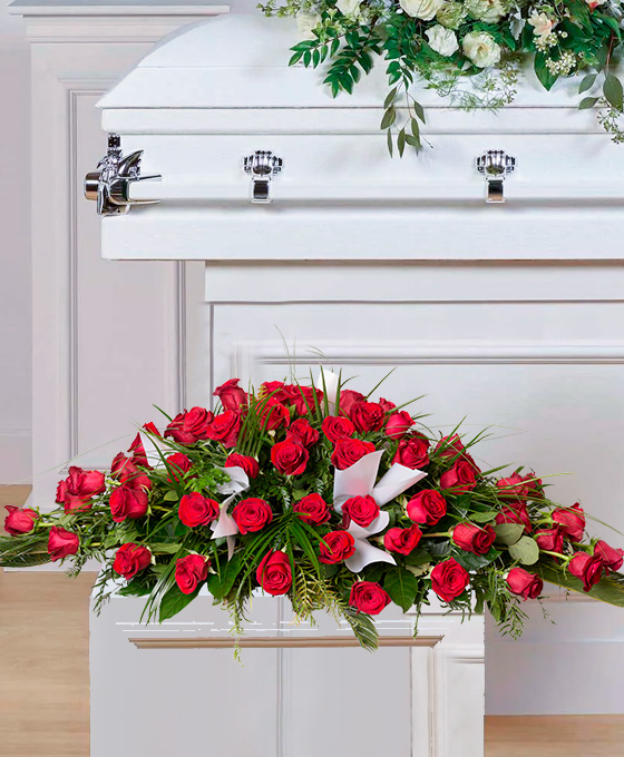 Cubreferetros de Flores Color Rojo para Funerales en Hospitalet