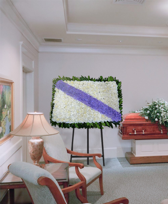 Arreglo Floral Temático de España para Difunto, Floristería Tanatorio Hospitalet de Llobregat